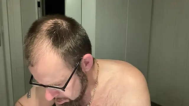 FABIOGLASSES online show from May 8, 11:21 pm
