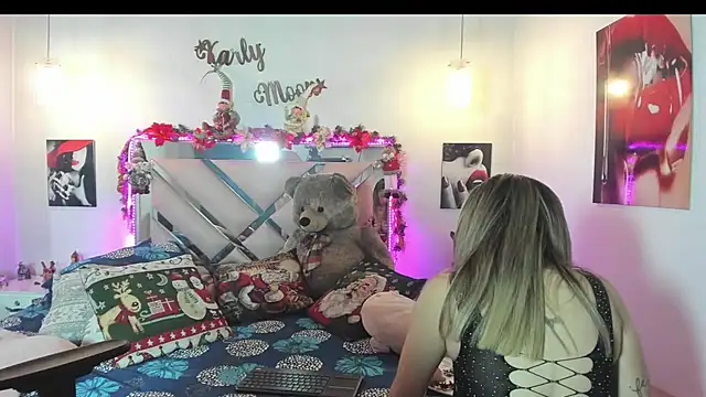 Karly moon online show from December 17, 10:16 pm