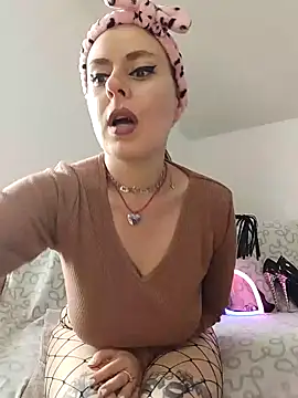 Stoned-baby69 online show from April 20, 12:08 pm