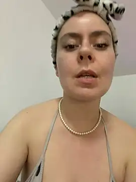 Snapshot of Stoned-baby69 chatting on May 6, 7:41 pm Stoned-baby69 online show from May 6, 7:41 pm