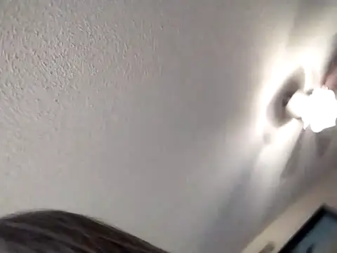 Snapshot of EvaRobinson chatting on February 27, 5:02 am EvaRobinson online show from February 27, 5:02 am