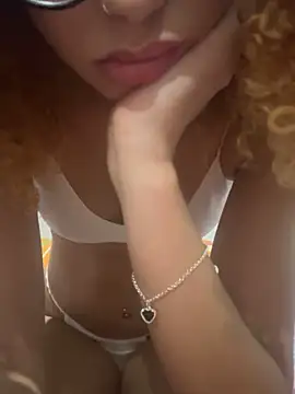 laisviana21 online show from November 6, 8:54 pm