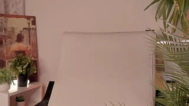 Snapshot of Ana_Peachy_ chatting on March 4, 8:05 pm Ana Peachy online show from March 4, 8:05 pm