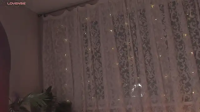 Snapshot of Ana_Peachy_ chatting on November 18, 10:03 pm Ana Peachy online show from November 18, 10:03 pm