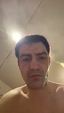 ThatGuyNextDoor1992 online show from February 27, 7:08 am