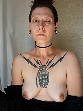 Snapshot of Dark_Obsessions chatting on March 19, 6:45 pm Dark Obsessions online show from March 19, 6:45 pm