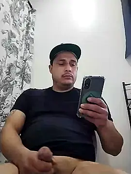 thickcocklatino online show from December 2, 7:49 pm
