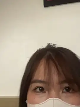 Onee-Chew online show from April 19, 3:50 am