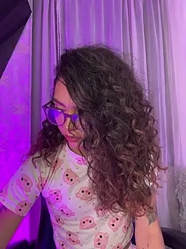 Snapshot of Samantha_Bernardo chatting on February 6, 3:22 am Samantha Bernardo online show from February 6, 3:22 am