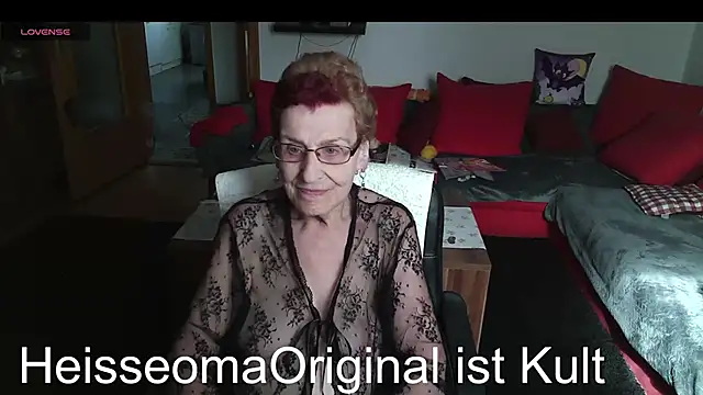 Snapshot of HeisseomaOriginal chatting on June 10, 7:07 am HeisseomaOriginal online show from June 10, 7:07 am