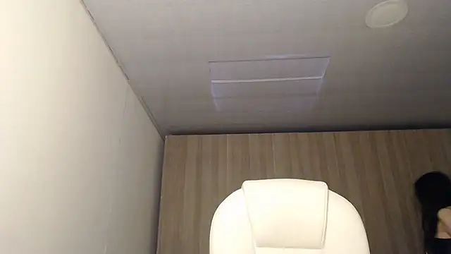 Selene93 online show from March 8, 4:17 pm