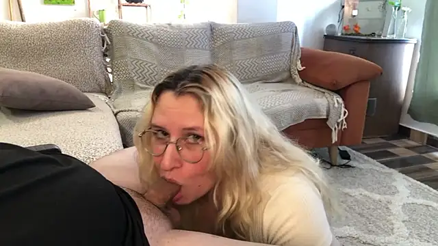 Snapshot of andycherry_secrets_ chatting on July 6, 2:47 pm andycherry secrets online show from July 6, 2:47 pm
