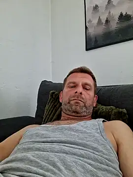 Snapshot of Mjn34 chatting on August 7, 1:57 pm Mjn34 online show from August 7, 1:57 pm