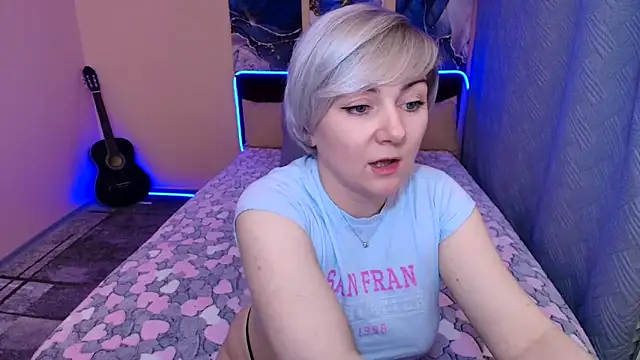 BlondPearl online show from September 14, 8:30 pm