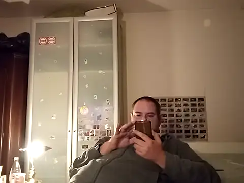 tididi1986 online show from November 21, 6:50 pm