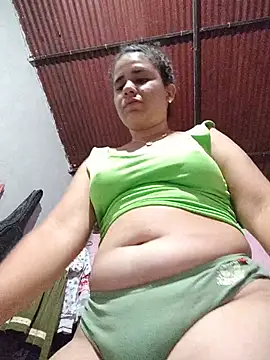 Snapshot of ValeriaSantos- chatting on May 15, 2:40 am ValeriaSantos- online show from May 15, 2:40 am
