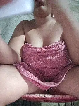 Snapshot of ValeriaSantos- chatting on May 26, 9:44 pm ValeriaSantos- online show from May 26, 9:44 pm