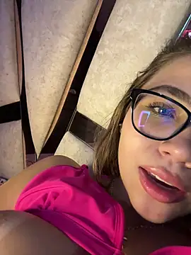 NatashaCruz- online show from April 11, 1:32 am