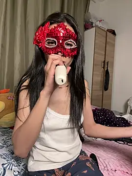Snapshot of morrocoXcute chatting on May 14, 12:39 am morrocoXcute online show from May 14, 12:39 am
