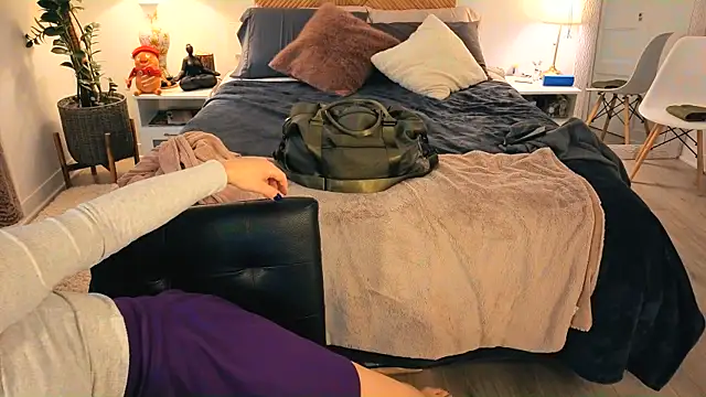 Ellie-L-Elizabeth online show from November 28, 3:36 pm