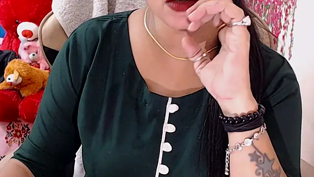 Snapshot of Naughty_Kashish chatting on May 26, 7:15 am Naughty Kashish online show from May 26, 7:15 am
