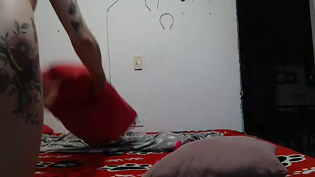 Snapshot of sabrinagee321930 chatting on December 10, 11:54 am sabrinagee321930 online show from December 10, 11:54 am