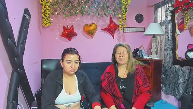lesbiancuple online show from February 20, 11:54 am