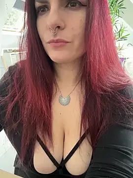 LunaMoongirl online show from February 9, 2:32 pm