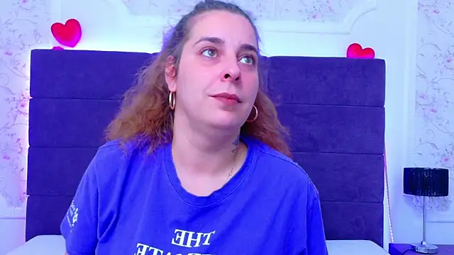 Snapshot of KarinaNoir chatting on May 16, 4:09 am KarinaNoir online show from May 16, 4:09 am