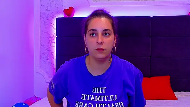 Snapshot of KarinaNoir chatting on May 27, 3:58 am KarinaNoir online show from May 27, 3:58 am