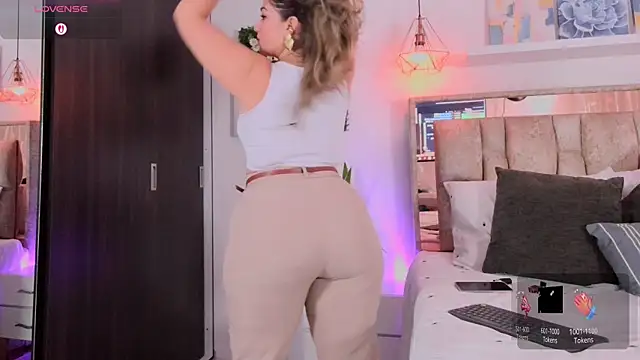 Dulce Morrys online show from February 22, 4:27 pm