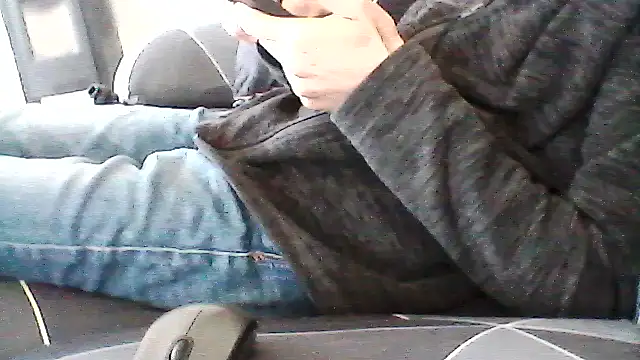 Snapshot of mickzizi chatting on September 30, 7:46 am mickzizi online show from September 30, 7:46 am