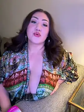 RosieDixx online show from March 29, 4:12 am