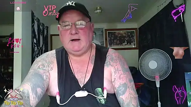 Snapshot of HOTANAL chatting on June 30, 1:50 am HOTANAL online show from June 30, 1:50 am