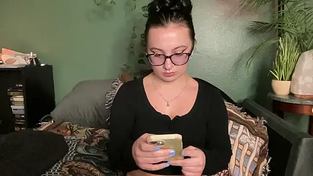 Snapshot of sweetandwet_daddy chatting on October 1, 12:55 pm sweetandwet daddy online show from October 1, 12:55 pm