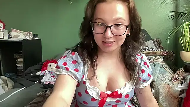 Snapshot of sweetandwet_daddy chatting on October 9, 9:02 pm sweetandwet daddy online show from October 9, 9:02 pm