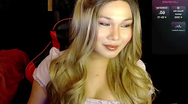 Snapshot of stacey_wills44 chatting on December 20, 12:38 pm stacey wills44 online show from December 20, 12:38 pm