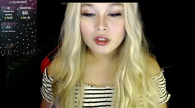 Snapshot of stacey_wills44 chatting on January 30, 12:37 pm stacey wills44 online show from January 30, 12:37 pm