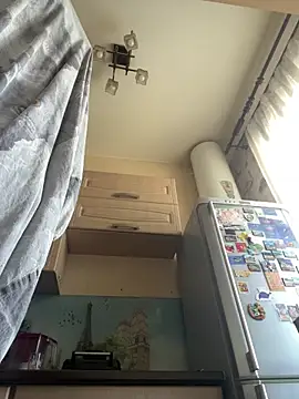 CrazzyChicks online show from February 24, 5:05 am