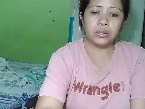 Snapshot of sweetlady_pinay chatting on October 14, 6:36 am sweetlady pinay online show from October 14, 6:36 am