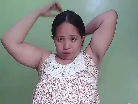 Snapshot of sweetlady_pinay chatting on April 19, 7:29 am sweetlady pinay online show from April 19, 7:29 am