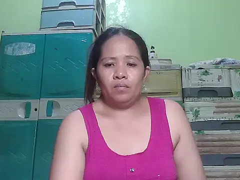 Snapshot of sweetlady_pinay chatting on April 26, 12:14 pm sweetlady pinay online show from April 26, 12:14 pm