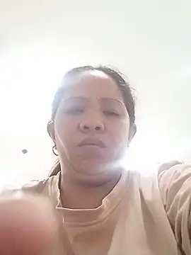 Snapshot of sweetlady_pinay chatting on June 15, 11:18 pm sweetlady pinay online show from June 15, 11:18 pm