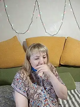 stefanyharper16 online show from February 5, 10:36 pm