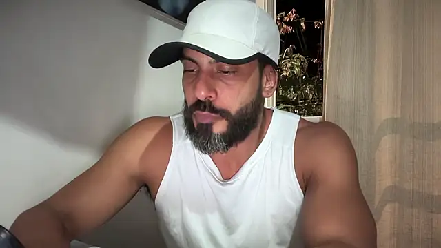 romeolovedark online show from January 18, 4:27 am