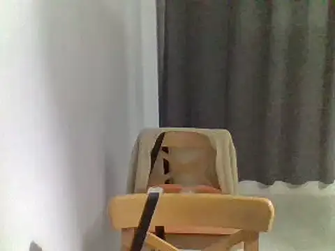 Snapshot of Moi_Lina chatting on December 24, 6:28 pm Moi Lina online show from December 24, 6:28 pm