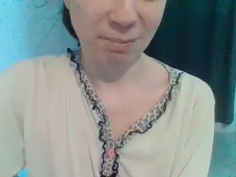 Snapshot of Moi_Lina chatting on December 25, 9:11 pm Moi Lina online show from December 25, 9:11 pm