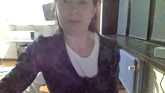 Snapshot of Moi_Lina chatting on October 3, 10:07 pm Moi Lina online show from October 3, 10:07 pm