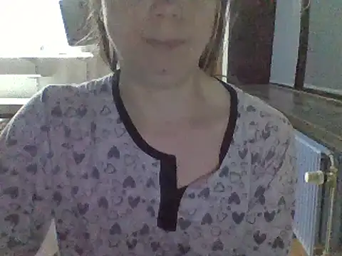 Snapshot of Moi_Lina chatting on October 18, 8:20 pm Moi Lina online show from October 18, 8:20 pm