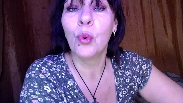 Snapshot of karina_ren_ chatting on February 9, 11:14 am karina ren online show from February 9, 11:14 am